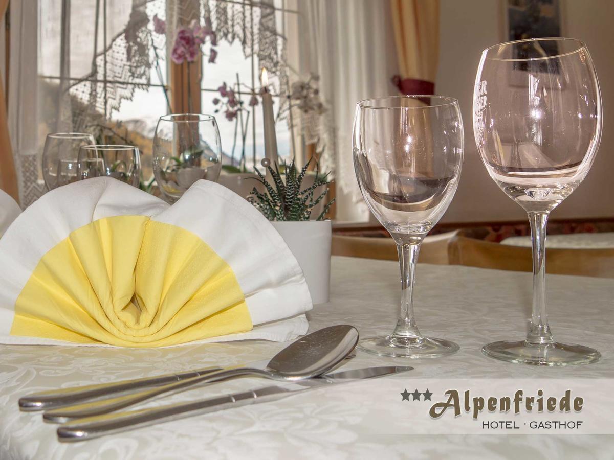 Hotel Alpenfriede Curon Venosta Bagian luar foto